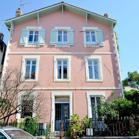 Apartment Gambetta Stylish 2 Bedrooms - Between Beach & Fresh Market *