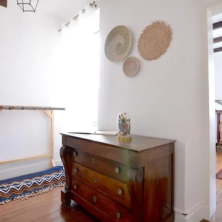 Gambetta Stylish 2 Bedrooms - Between Beach & Fresh Market *